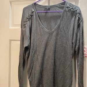 Women’s Long Sleeve Criss Cross Shirt